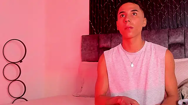 Snapshot of ThiagoSexy005 chatting on 2, 7, 2026 ThiagoSexy005 online show from 2, 7, 2026