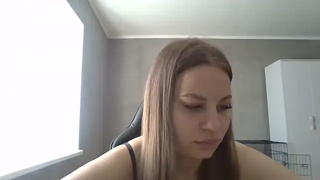 Snapshot of _Linsyy_ee_ chatting on 12, 5, 2026 Linsyy ee online show from 12, 5, 2026