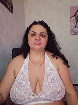 Snapshot of -CUTE-EVVIL- chatting on 7, 6, 2026 -CUTE-EVVIL- online show from 7, 6, 2026