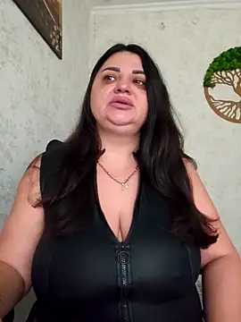 Snapshot of -CUTE-EVVIL- chatting on 6, 5, 2026 -CUTE-EVVIL- online show from 6, 5, 2026