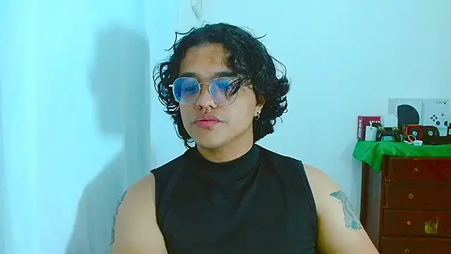 Snapshot of Diane_exotic chatting on 10, 7, 2026 Diane exotic online show from 10, 7, 2026