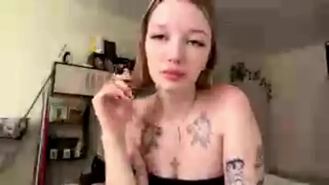Snapshot of Elinthegreat chatting on 18, 5, 2026 Elinthegreat online show from 18, 5, 2026
