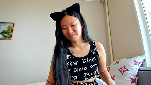 Snapshot of LeyaHanami chatting on 19, 6, 2026 LeyaHanami online show from 19, 6, 2026