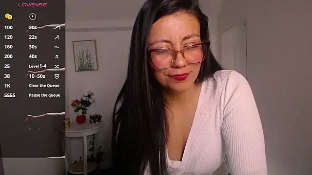 Snapshot of Valeri_bj chatting on 22, 5, 2026 Valeri bj online show from 22, 5, 2026