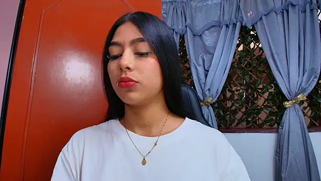 Snapshot of Sofia_Browm chatting on 19, 5, 2026 Sofia Browm online show from 19, 5, 2026