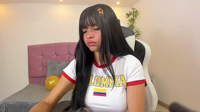 Snapshot of Hinaa_XXX chatting on 23, 6, 2026 Hinaa XXX online show from 23, 6, 2026