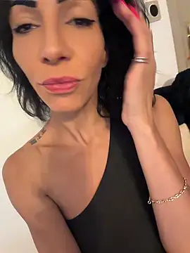 Yasmiinee online show from 27, 5, 2026