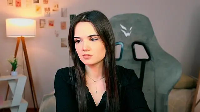 Snapshot of serenenov chatting on 2, 5, 2026 serenenov online show from 2, 5, 2026