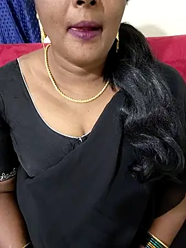 Snapshot of Sunitha-tamilponu chatting on 2, 6, 2026 Sunitha-tamilponu online show from 2, 6, 2026