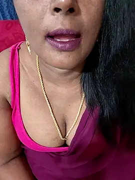 Snapshot of Sunitha-tamilponu chatting on 3, 6, 2026 Sunitha-tamilponu online show from 3, 6, 2026
