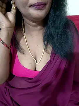 Snapshot of Sunitha-tamilponu chatting on 6, 6, 2026 Sunitha-tamilponu online show from 6, 6, 2026