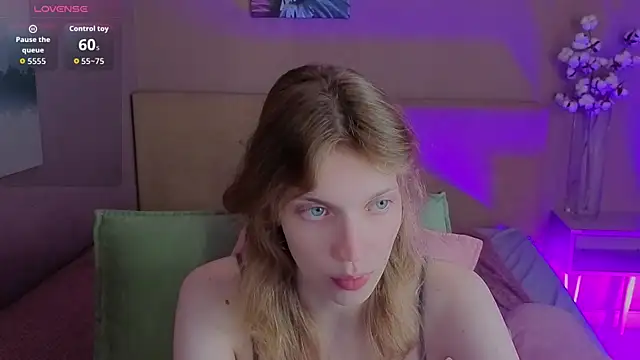 Emily Cartex online show from 26, 7, 2026