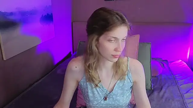 Emily Cartex online show from 26, 6, 2026