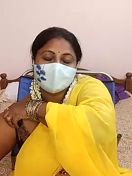 Snapshot of telugu_Geetha40 chatting on 18, 5, 2026 telugu Geetha40 online show from 18, 5, 2026