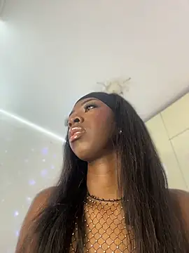 Snapshot of SpicySweetie chatting on 6, 5, 2026 SpicySweetie online show from 6, 5, 2026