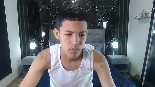 PhillipCox online show from 28, 5, 2026