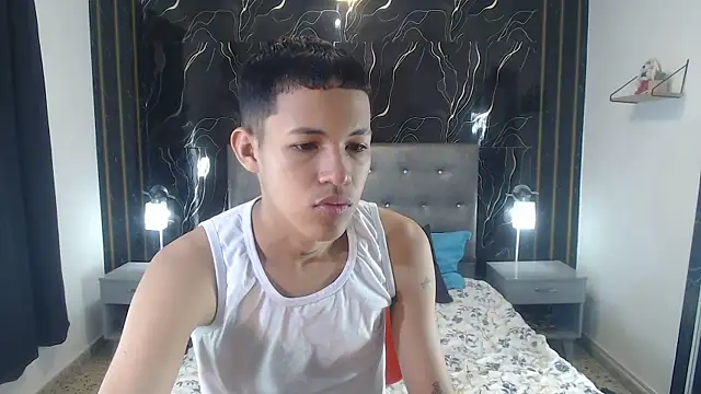 PhillipCox online show from 25, 5, 2026