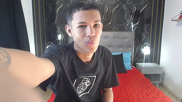 PhillipCox online show from 20, 5, 2026