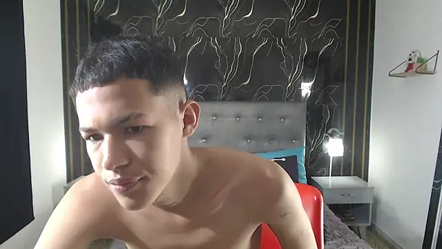 PhillipCox online show from 18, 5, 2026