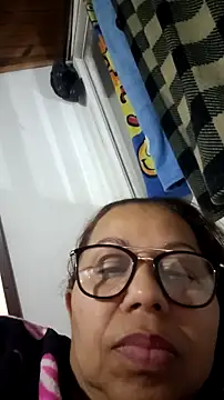 Snapshot of Ladymilf12 chatting on 30, 7, 2026 Ladymilf12 online show from 30, 7, 2026