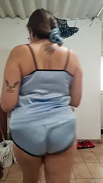 Snapshot of Ladymilf12 chatting on 20, 6, 2026 Ladymilf12 online show from 20, 6, 2026