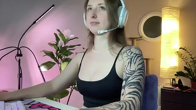 Snapshot of she_tora69 chatting on 12, 7, 2026 she tora69 online show from 12, 7, 2026