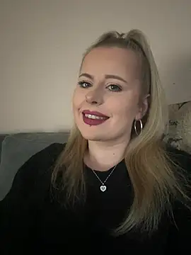 Snapshot of taylor-b chatting on 6, 6, 2026 taylor-b online show from 6, 6, 2026