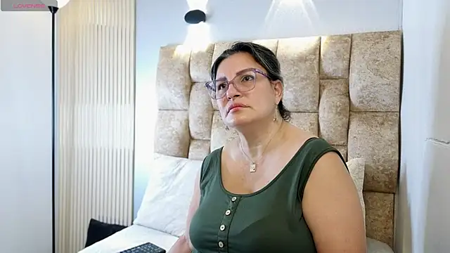 Snapshot of Carolina_crus_ chatting on 13, 6, 2026 Carolina crus online show from 13, 6, 2026