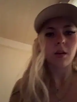 Snapshot of Lina-420 chatting on 21, 5, 2026 Lina-420 online show from 21, 5, 2026