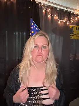 Bruiserboomer2 online show from 15, 5, 2026