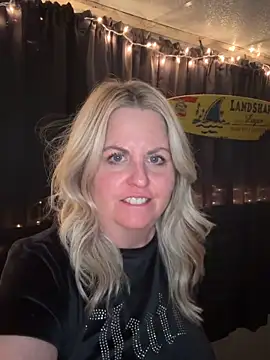Bruiserboomer2 online show from 15, 5, 2026