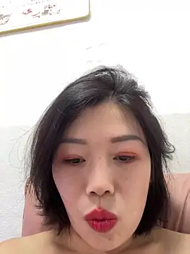 Snapshot of milkwine chatting on 9, 5, 2026 milkwine online show from 9, 5, 2026