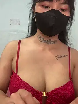 Snapshot of Lilyy18 chatting on 7, 5, 2026 Lilyy18 online show from 7, 5, 2026