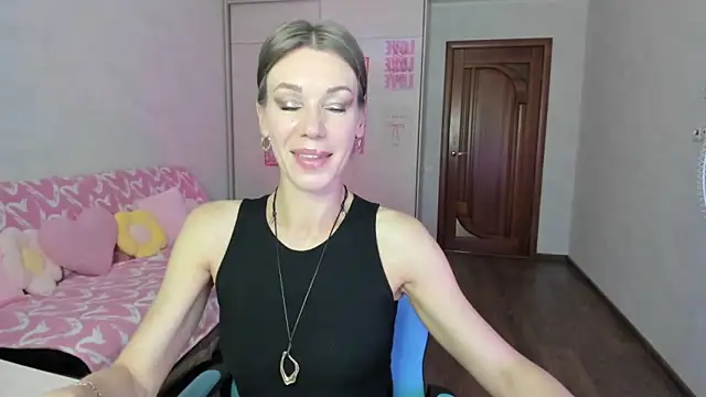 Snapshot of miababemi09 chatting on 16, 6, 2026 miababemi09 online show from 16, 6, 2026