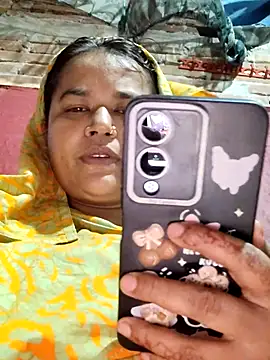 Snapshot of Gulapi_N chatting on 4, 6, 2026 Gulapi N online show from 4, 6, 2026