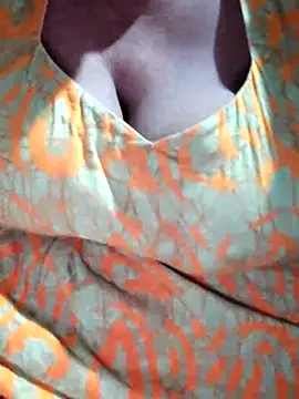 Snapshot of Gulapi_N chatting on 13, 5, 2026 Gulapi N online show from 13, 5, 2026