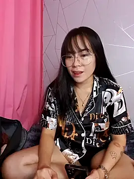 Bad bish21 online show from 10, 6, 2026