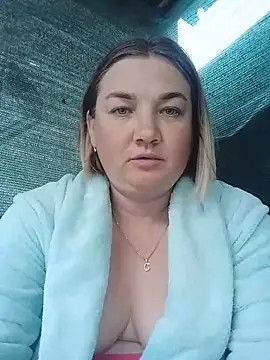MiyaOlliver online show from 3, 6, 2026