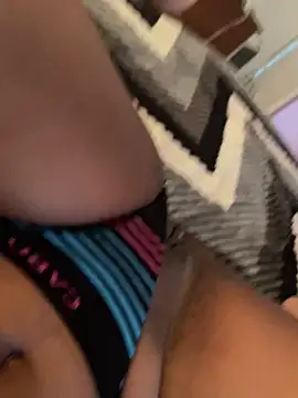 chocolatinha21 online show from 28, 4, 2026