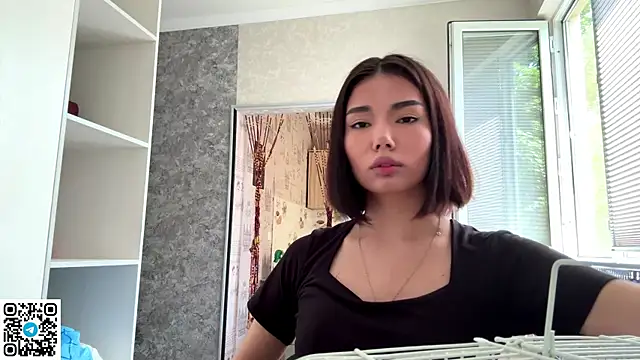 Snapshot of MarylnMonnier chatting on 26, 5, 2026 MarylnMonnier online show from 26, 5, 2026