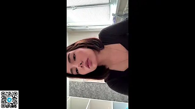 Snapshot of MarylnMonnier chatting on 28, 5, 2026 MarylnMonnier online show from 28, 5, 2026