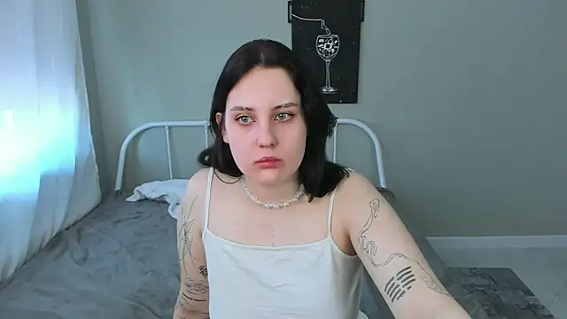 MollyKasaguno online show from 30, 4, 2026