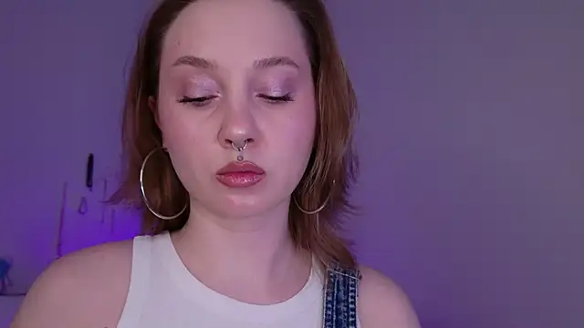 Snapshot of ooopsitscandy chatting on 4, 5, 2026 ooopsitscandy online show from 4, 5, 2026