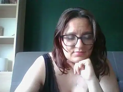 sensual paris online show from 3, 6, 2026
