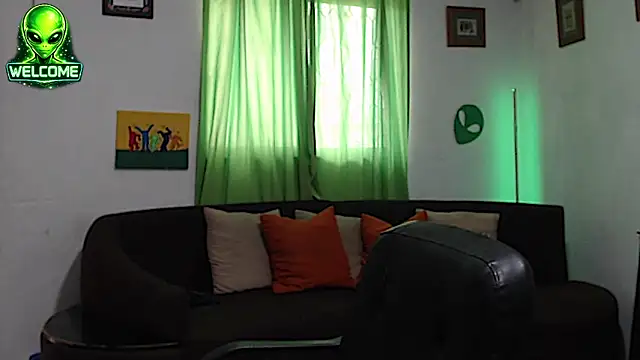 Snapshot of alpha_zom chatting on 19, 6, 2026 alpha zom online show from 19, 6, 2026