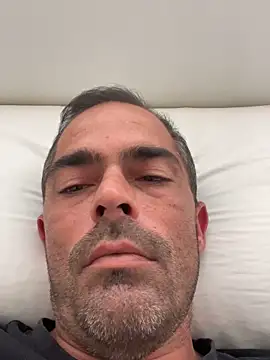 Snapshot of Riccardo86xx chatting on 1, 5, 2026 Riccardo86xx online show from 1, 5, 2026