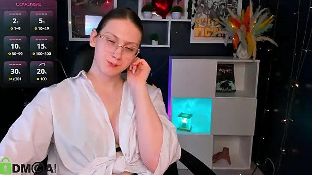 Snapshot of Queen_Milena chatting on 13, 5, 2026 Queen Milena online show from 13, 5, 2026