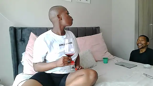 Snapshot of Matic_and_LaToyah chatting on 23, 7, 2026 Matic and LaToyah online show from 23, 7, 2026