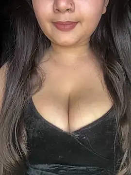 Naughty pooja44 online show from 7, 5, 2026
