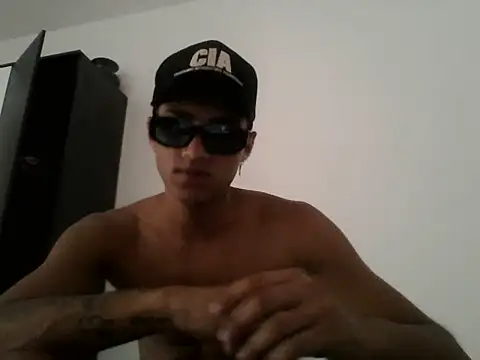 Snapshot of hotrichardo2 chatting on 8, 8, 2026 hotrichardo2 online show from 8, 8, 2026